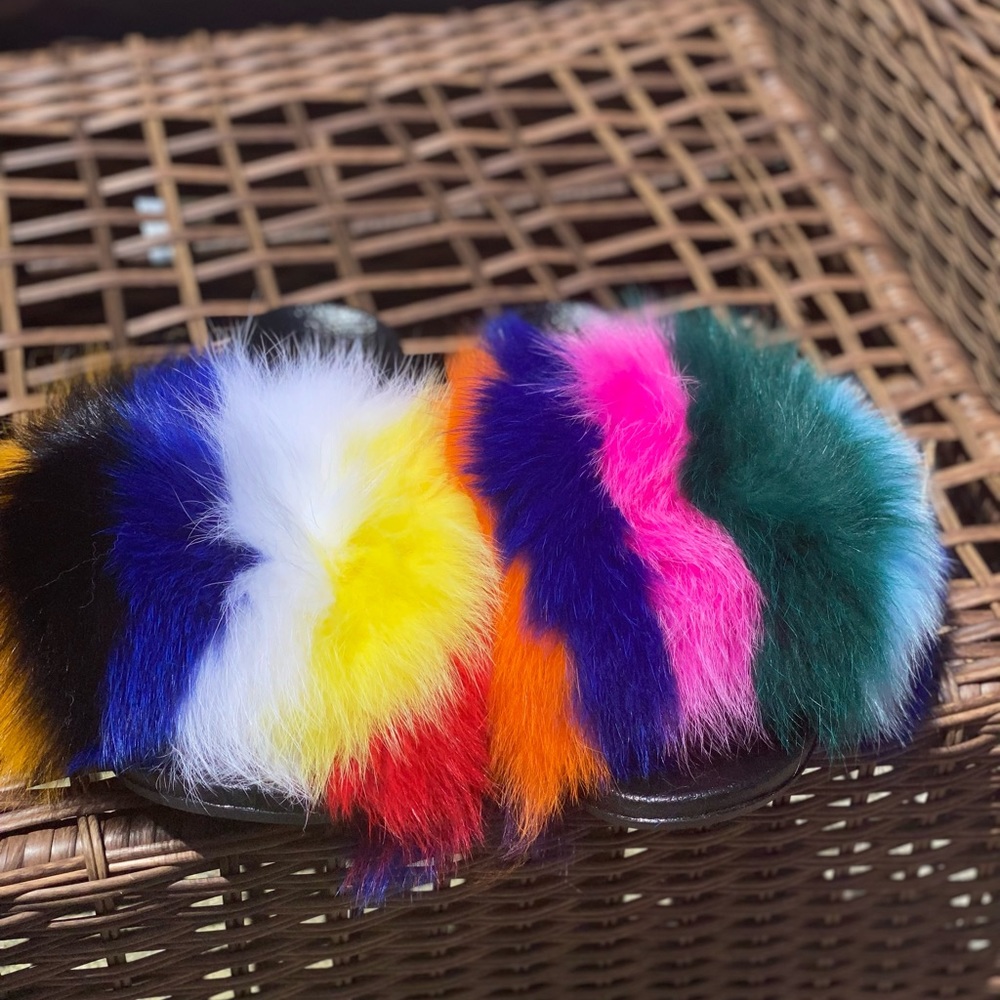 Mix & match multi color faux fur slides - multiple sizes available